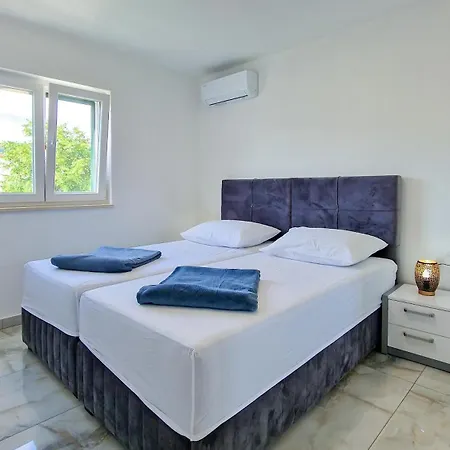Apartment Marko & Simun Kastela