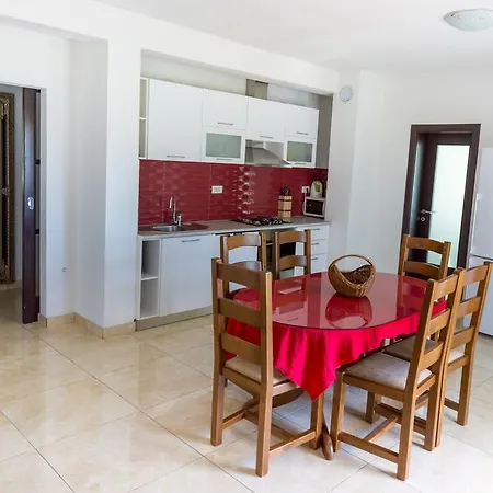Marko & Simun 아파트 Kaštela