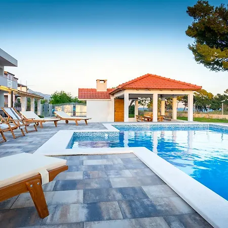 Marko & Simun Apartamento Kaštela